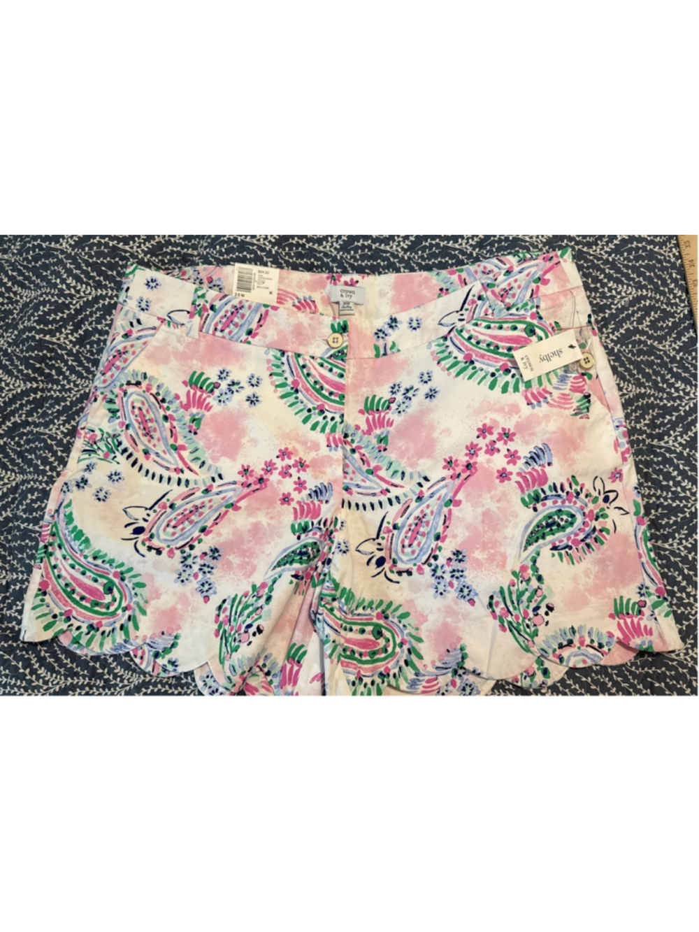 NWT Crown & Ivy Shelby Women’s Shorts Size 20W, Floral Summer Cotton Scallop
